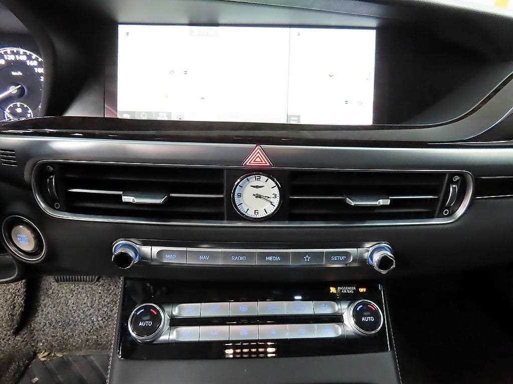 제네시스 G90 3.8 GDI AWD 럭셔리 이미지 15