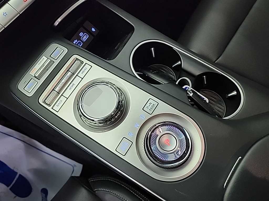 제네시스 GV70 2.2 디젤 AWD 이미지 8