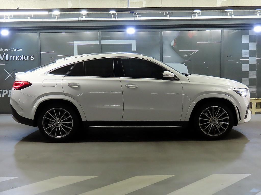 벤츠 GLE 클래스 GLE 클래스 W167 GLE 400d 4MATIC 쿠페 이미지 3