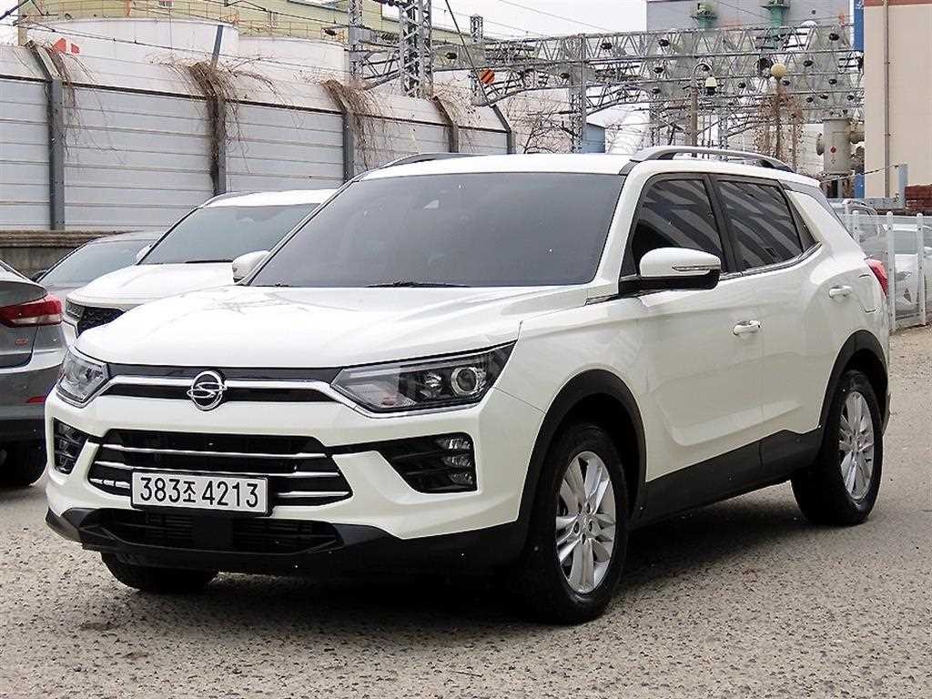 KG모빌리티(쌍용) 코란도 뷰티풀코란도 2WD 가솔린 1.5 C5 이미지 2