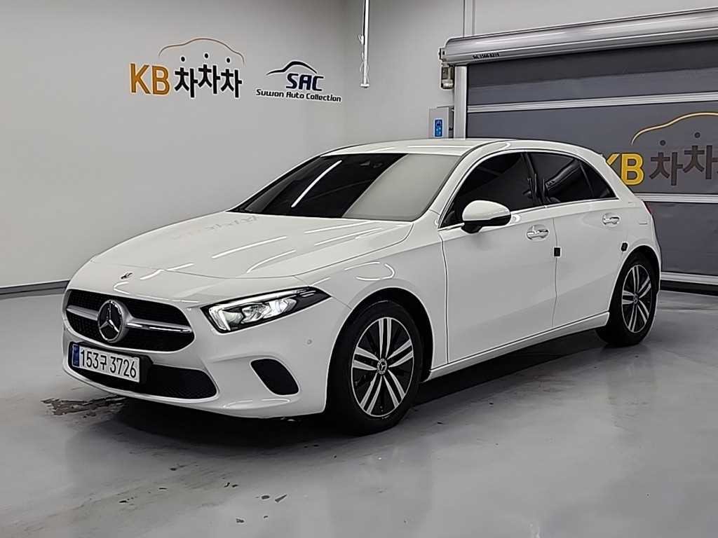 벤츠 A 클래스 A클래스 W177 A220 해치백 이미지 2