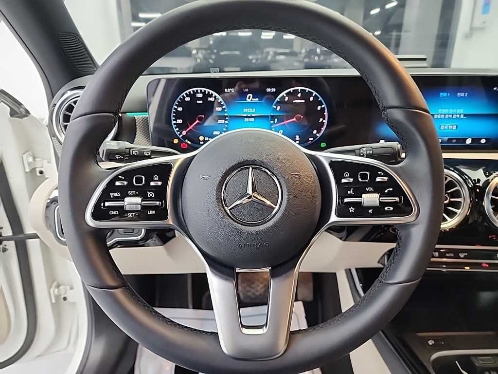 벤츠 A 클래스 A클래스 W177 A220 해치백 이미지 9