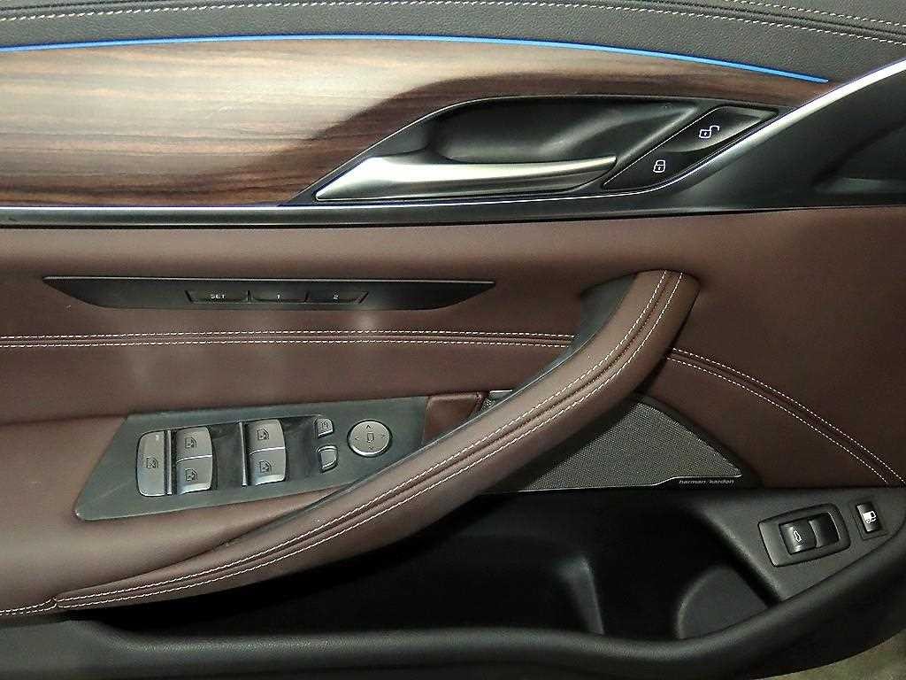 BMW 5시리즈 5시리즈 (G30) 530e 럭셔리 이미지 14