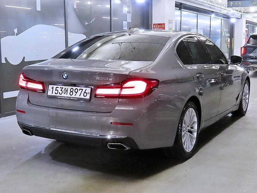 BMW 5시리즈 5시리즈 (G30) 530e 럭셔리 이미지 4