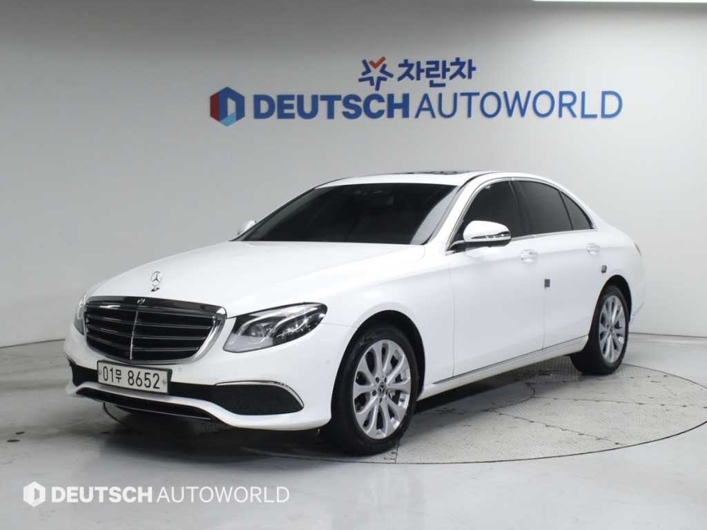 벤츠 E 클래스 E-클래스 W213 E300 익스클루시브 이미지 1