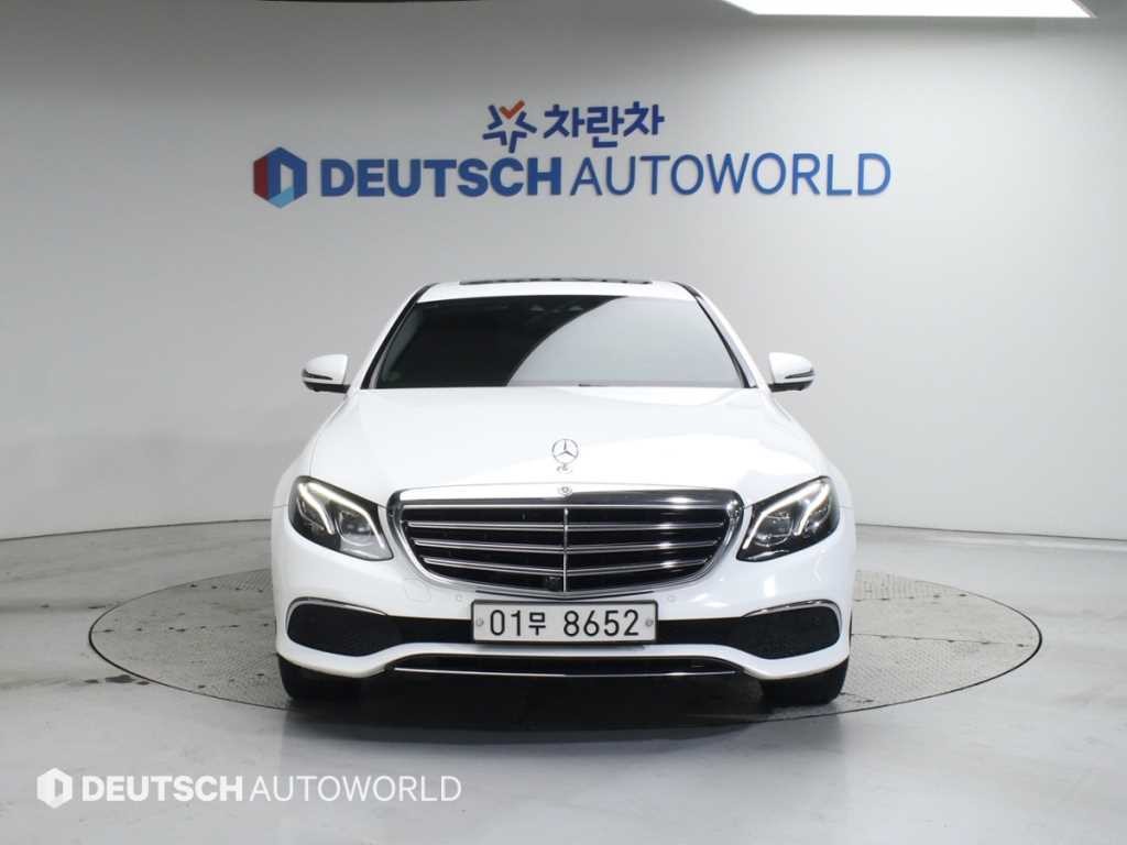 벤츠 E 클래스 E-클래스 W213 E300 익스클루시브 이미지 3
