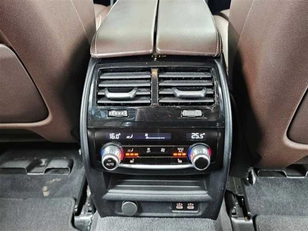 BMW 5시리즈 5시리즈 (G30) 530e 럭셔리 이미지 18