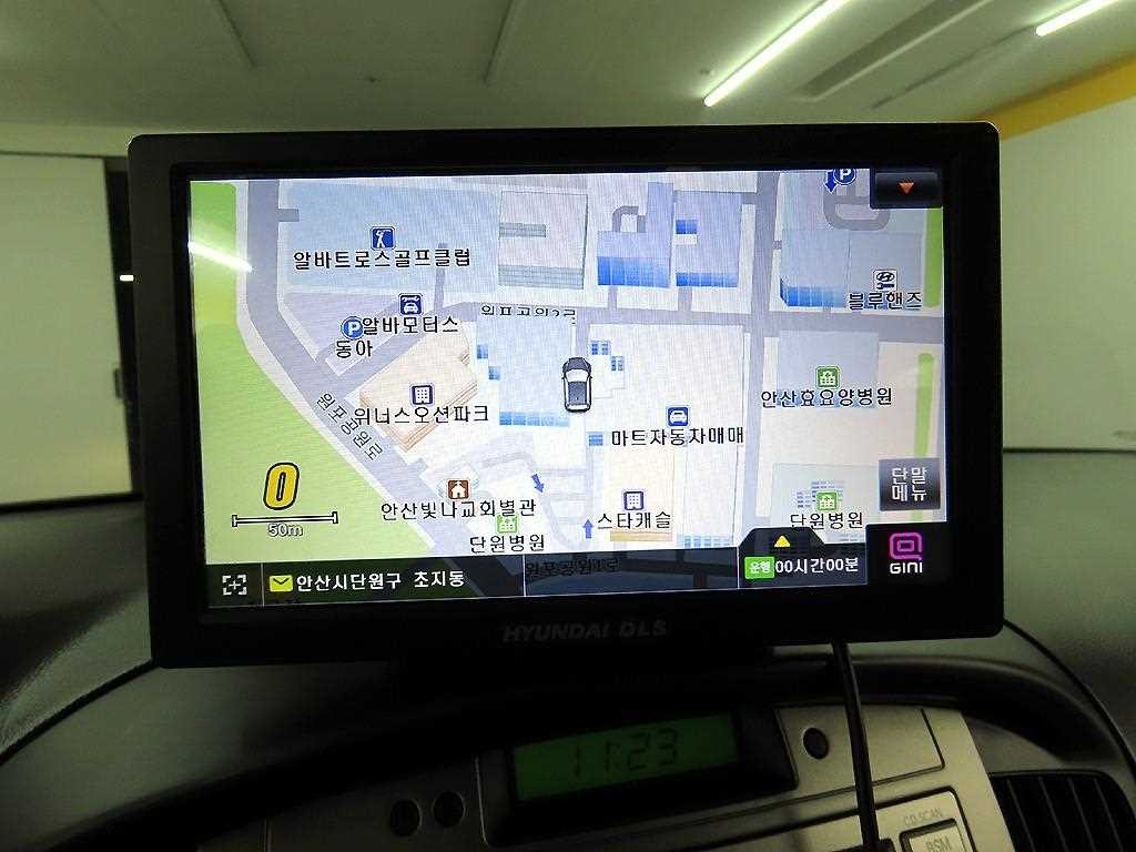 현대 스타렉스 그랜드 스타렉스 12인승 왜건 CVX 프리미엄 이미지 15