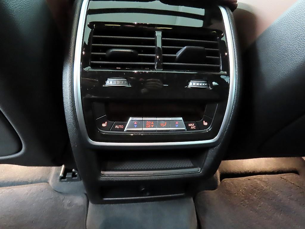 BMW X6 X6 (G06) xDrive 30d M 스포츠 이미지 16