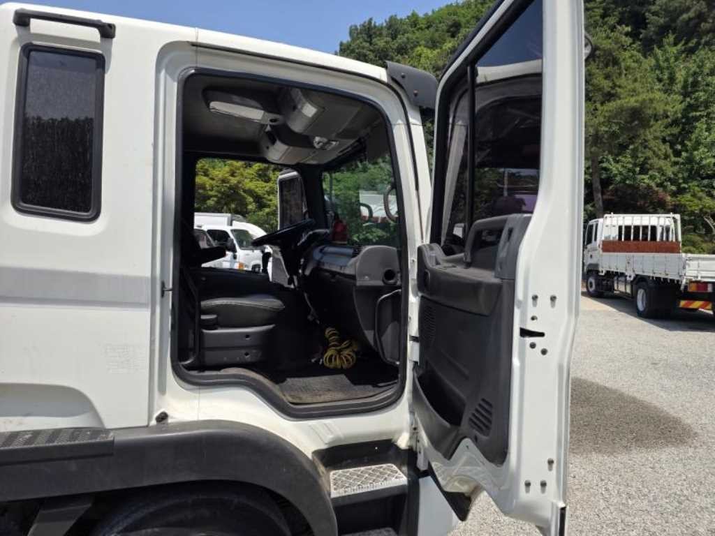 중대형화물 카고 카고(4.5~5톤) 메가트럭5톤 장축 이미지 12