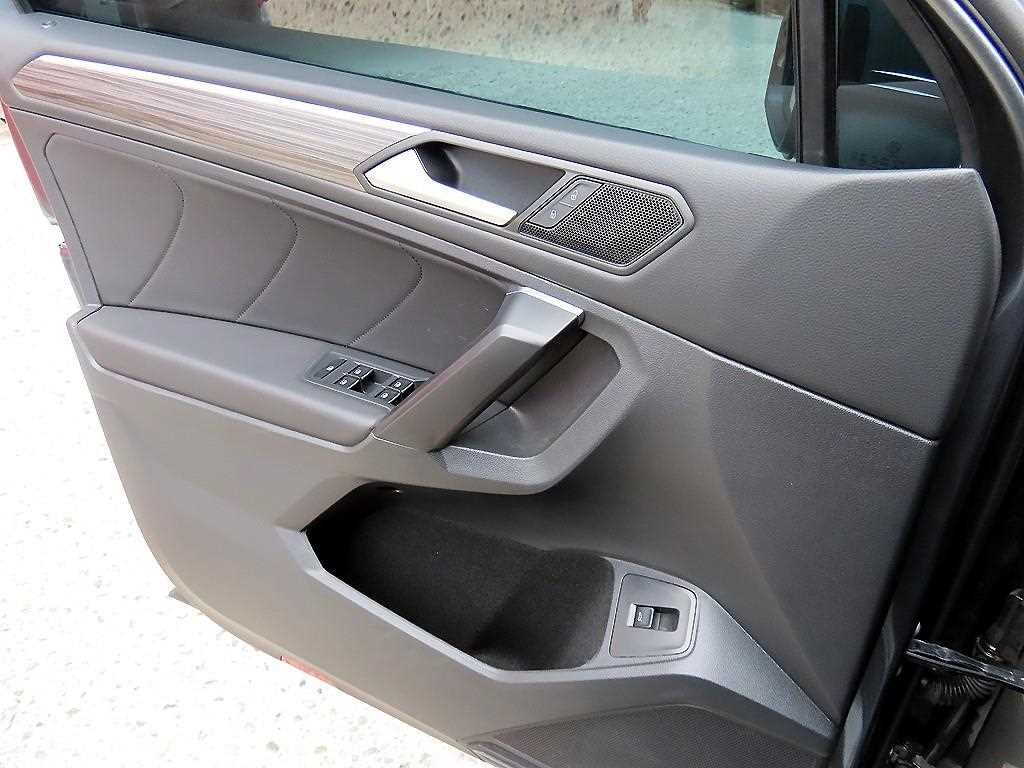폭스바겐 티구안 티구안 올스페이스 2.0 TSI 프레스티지 이미지 11