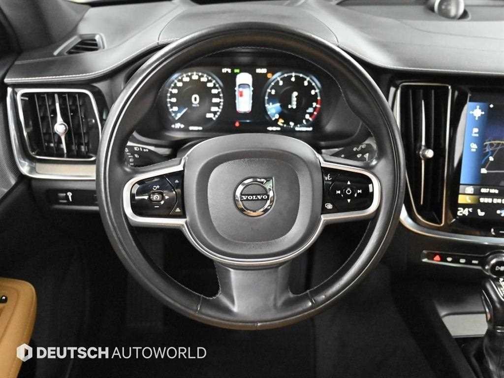 볼보 V60 V60 크로스 컨트리 2세대 2.0 T5 프로 AWD 이미지 13