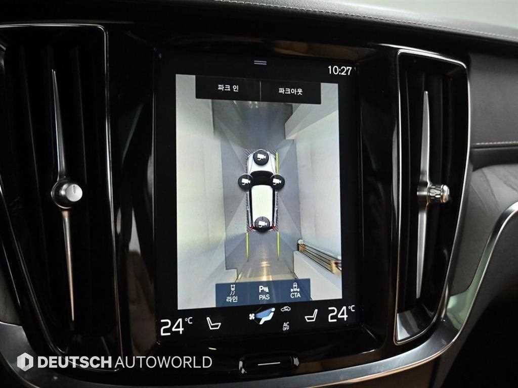 볼보 V60 V60 크로스 컨트리 2세대 2.0 T5 프로 AWD 이미지 15