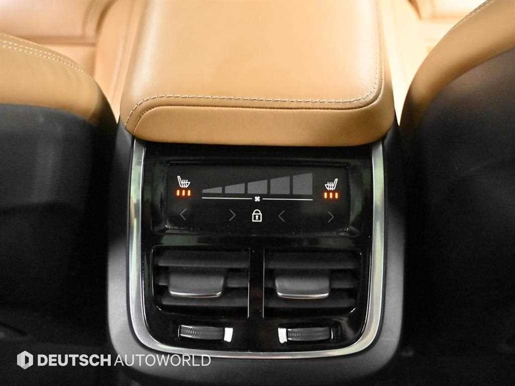볼보 V60 V60 크로스 컨트리 2세대 2.0 T5 프로 AWD 이미지 16