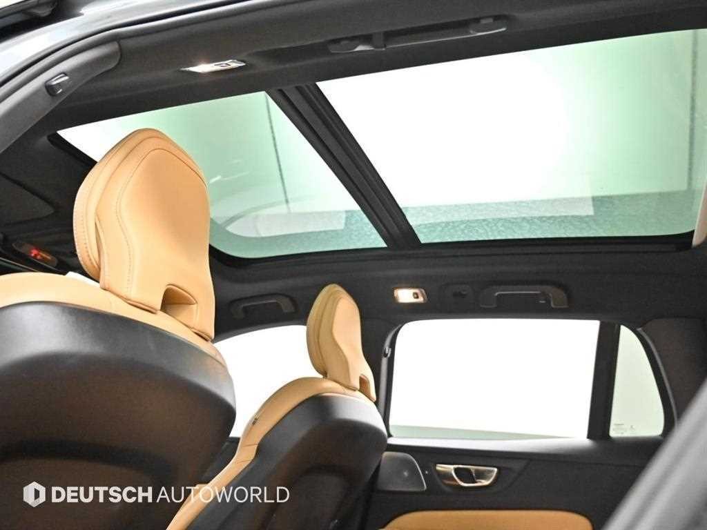 볼보 V60 V60 크로스 컨트리 2세대 2.0 T5 프로 AWD 이미지 19