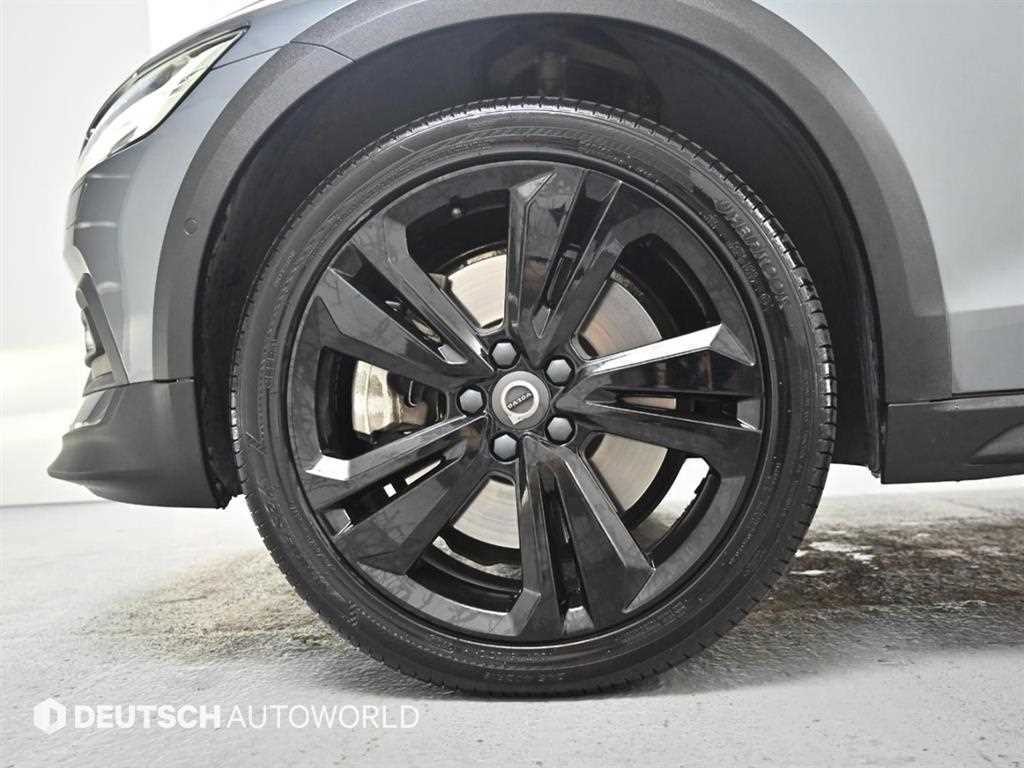 볼보 V60 V60 크로스 컨트리 2세대 2.0 T5 프로 AWD 이미지 5
