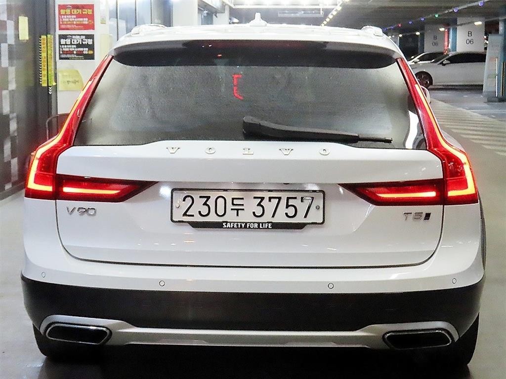 볼보 V90 V90 크로스컨트리 T5 프로 AWD 이미지 5