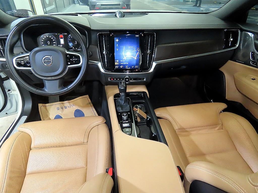 볼보 V90 V90 크로스컨트리 T5 프로 AWD 이미지 9