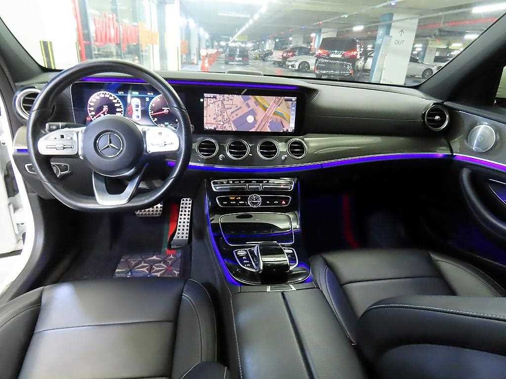 벤츠 E 클래스 E-클래스 W213 E350 4MATIC AMG LINE 이미지 10