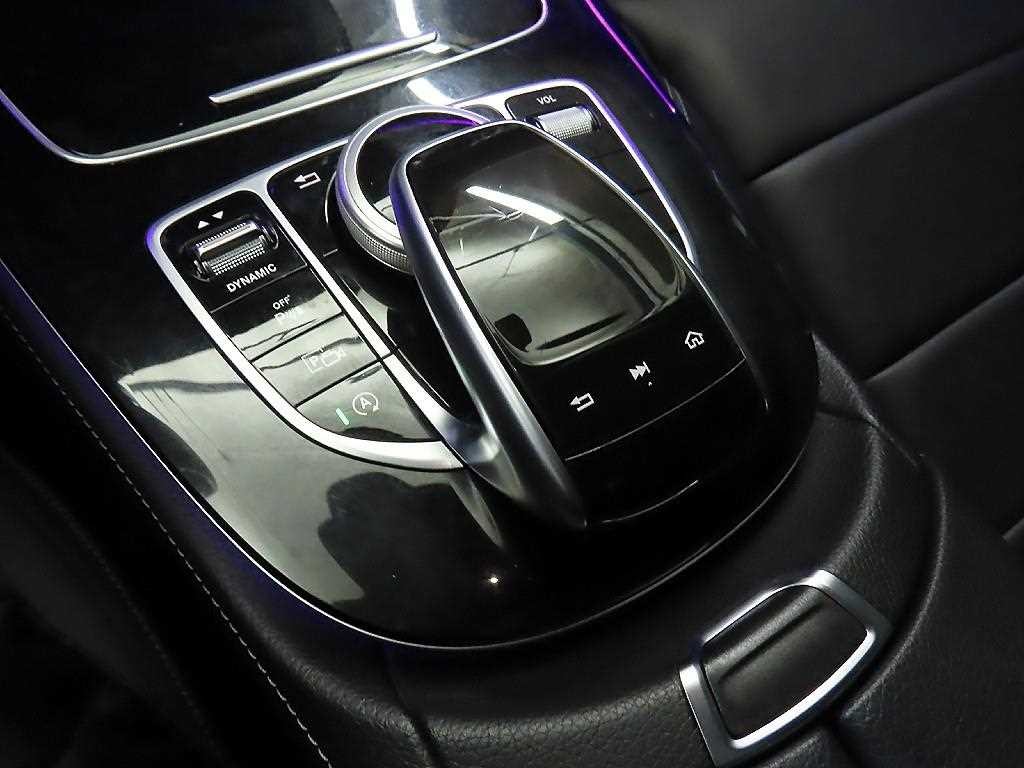 벤츠 E 클래스 E-클래스 W213 E350 4MATIC AMG LINE 이미지 13