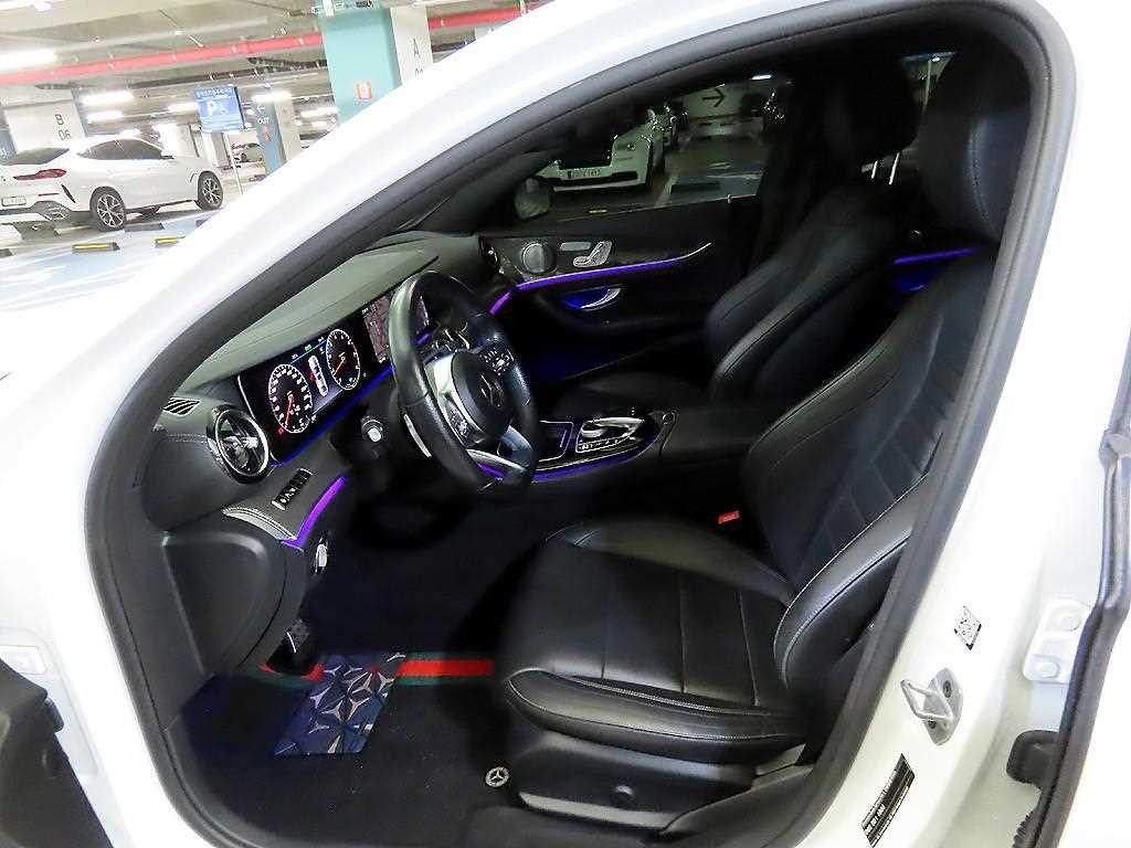 벤츠 E 클래스 E-클래스 W213 E350 4MATIC AMG LINE 이미지 6