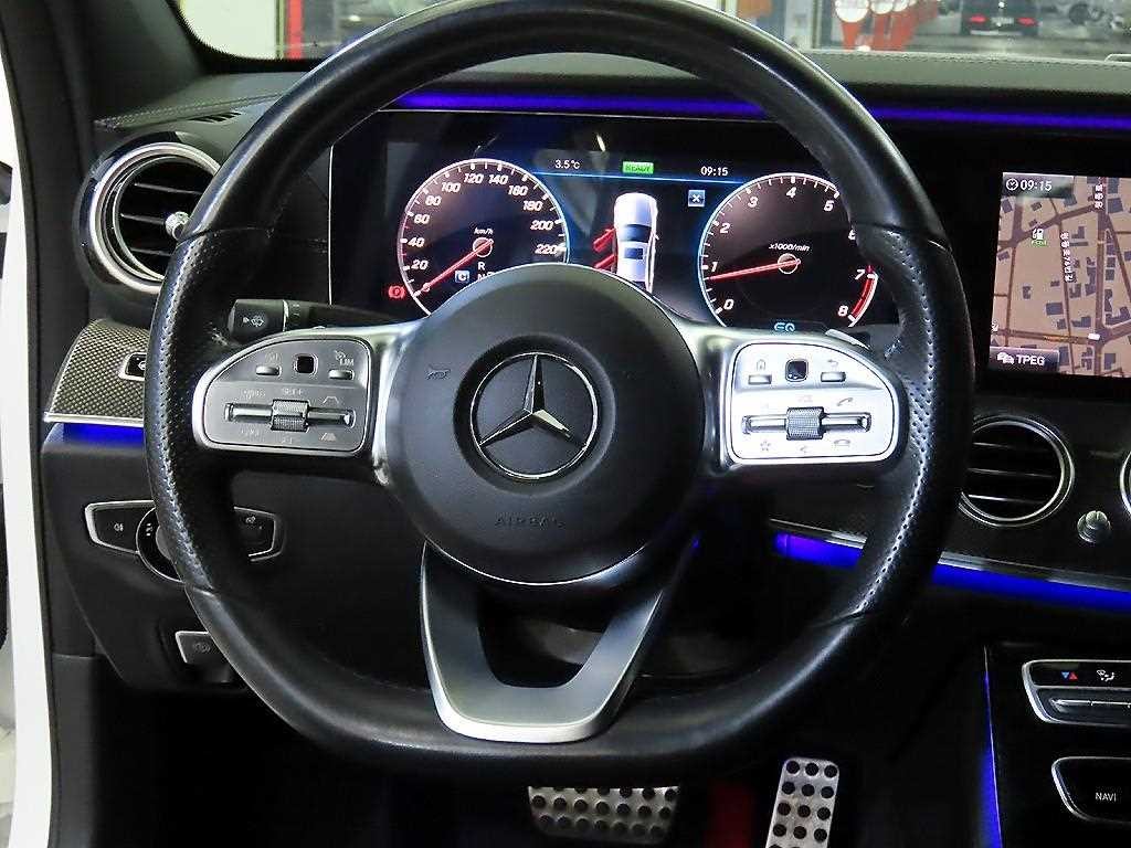 벤츠 E 클래스 E-클래스 W213 E350 4MATIC AMG LINE 이미지 8