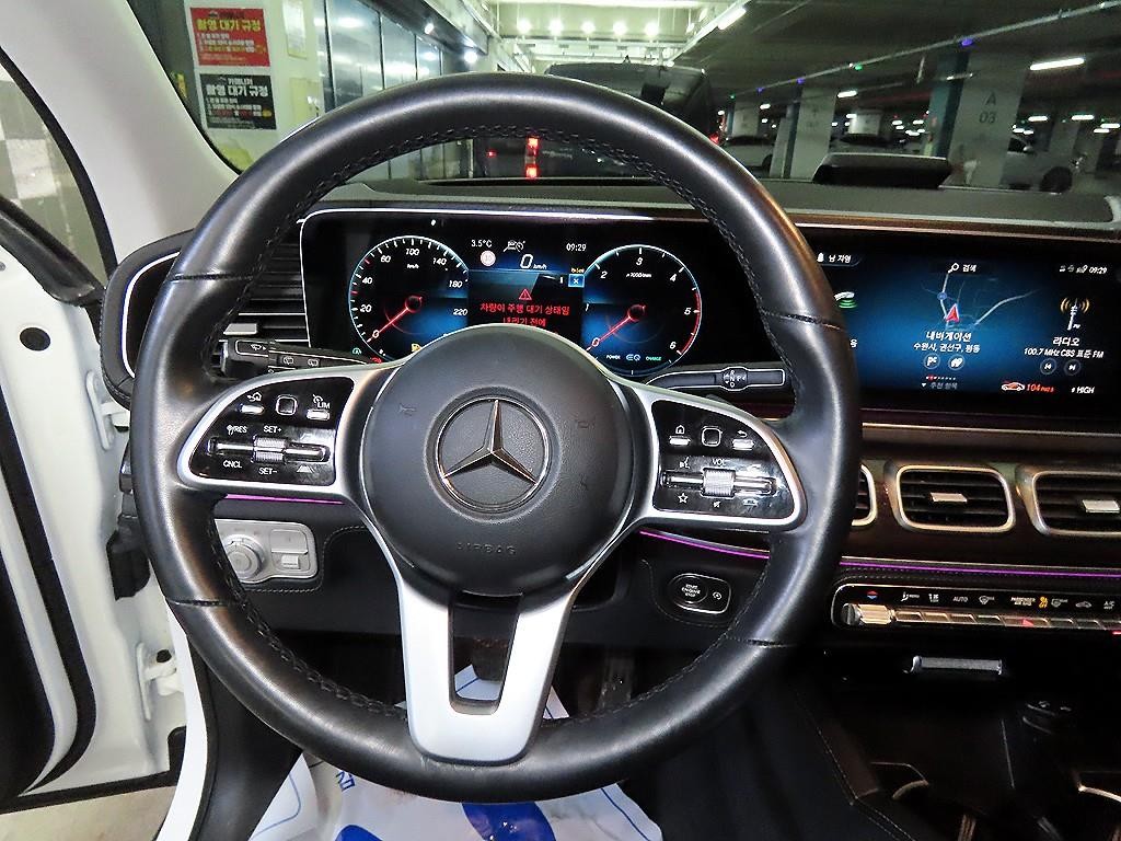 벤츠 GLE 클래스 GLE 클래스 W167 GLE 300d 4MATIC 이미지 8