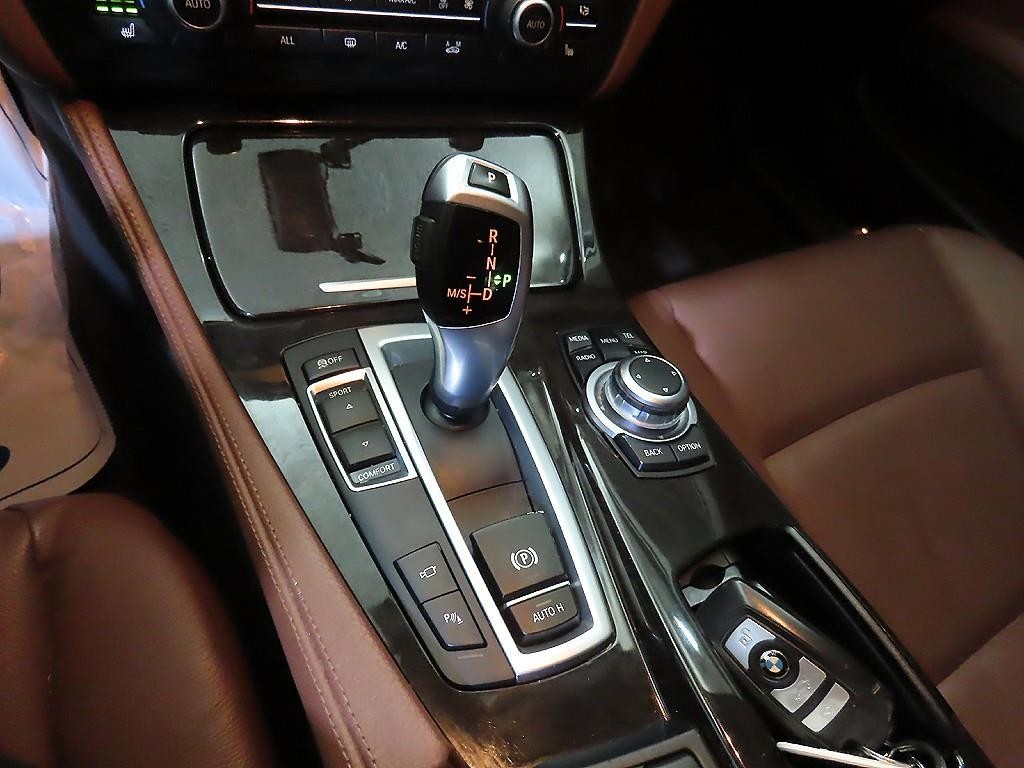 BMW 5시리즈 5시리즈 (F10) 528i 이미지 12