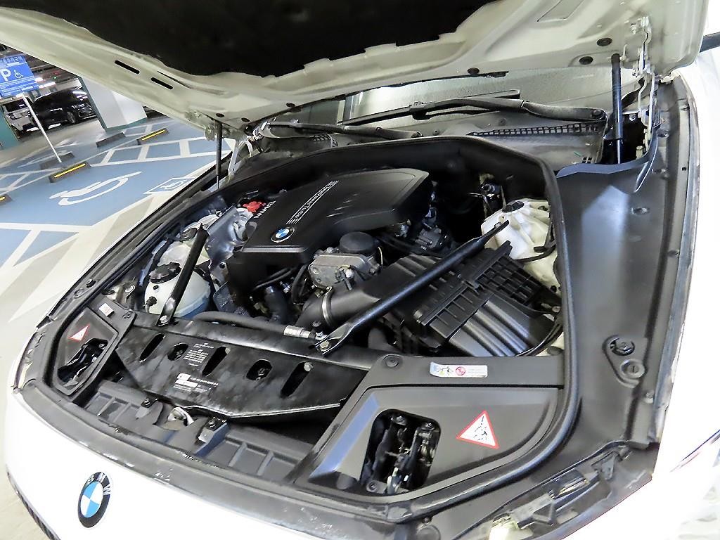 BMW 5시리즈 5시리즈 (F10) 528i 이미지 19