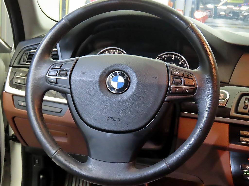 BMW 5시리즈 5시리즈 (F10) 528i 이미지 8