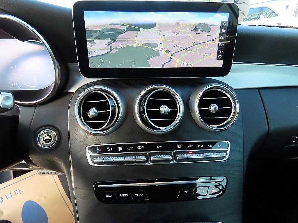벤츠 C 클래스 C클래스 W205 C200 카브리올레 이미지 15