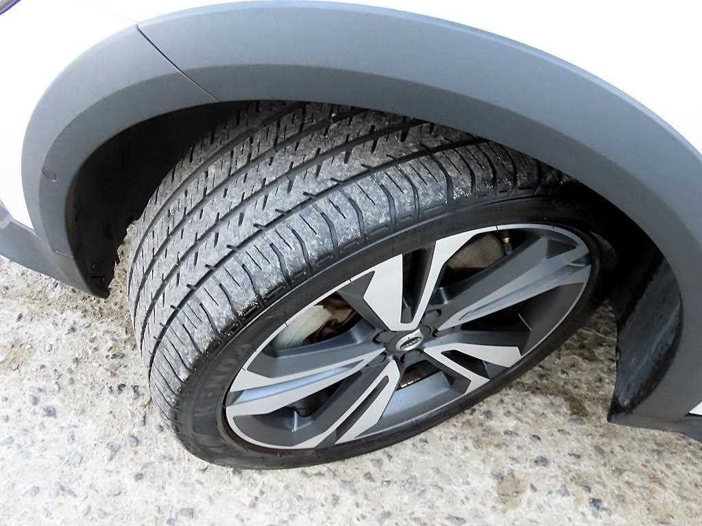 볼보 V60 V60 크로스 컨트리 2세대 2.0 B5 프로 AWD 이미지 20