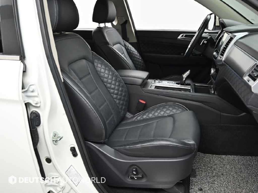 KG모빌리티(쌍용) 렉스턴 올 뉴 렉스턴 (Y450) 디젤 2.2 4WD 프레스티지 이미지 10