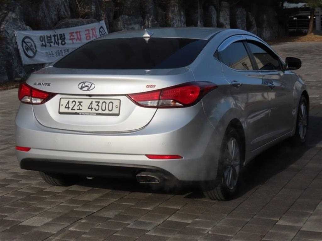 현대 아반떼 더 뉴 아반떼 1.6 GDI 모던 기본형 이미지 3