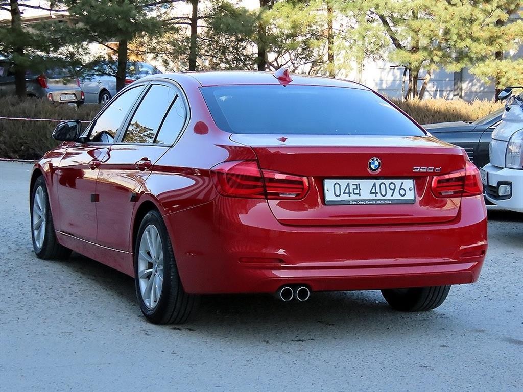 BMW 3시리즈 3시리즈 (F30) 320d 이미지 3