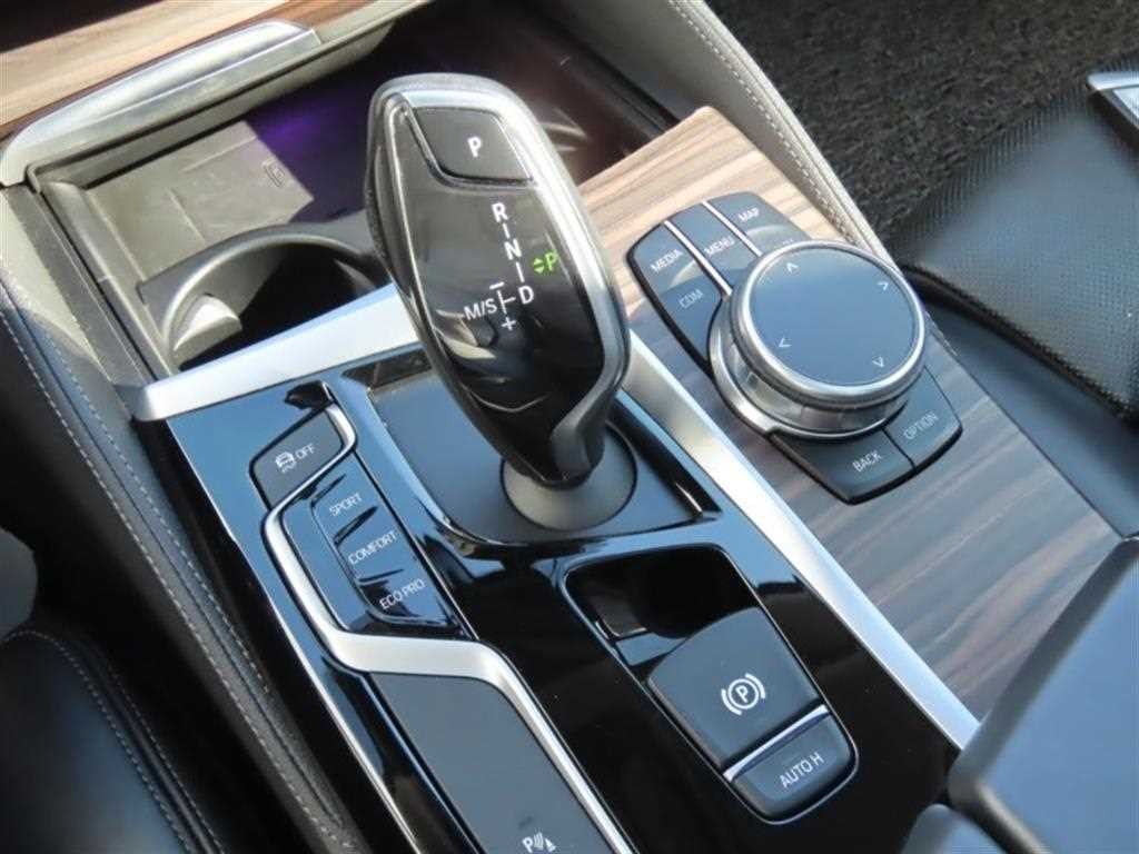 BMW 5시리즈 5시리즈 (G30) 520i 럭셔리 플러스 이미지 6