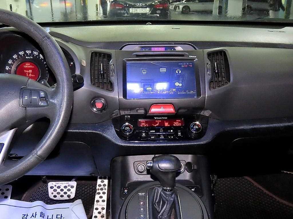기아 스포티지 스포티지 R 2WD LIMITED 이미지 11