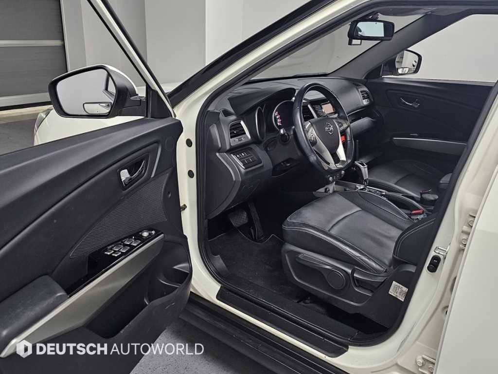 KG모빌리티(쌍용) 티볼리 가솔린 2WD 1.6 VX 이미지 11