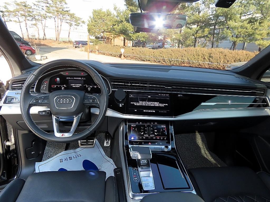 아우디 Q7 Q7 (4M) 55 TFSI 콰트로 프리미엄 이미지 7