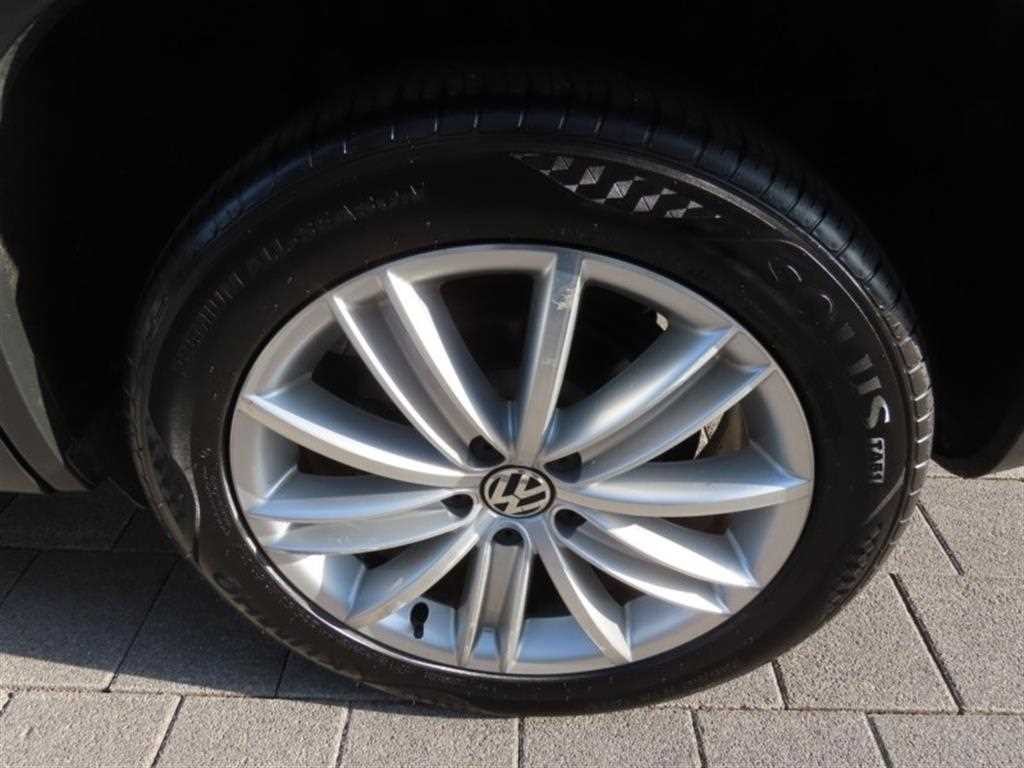 폭스바겐 티구안 뉴티구안 2.0 TDI 프리미엄 이미지 17