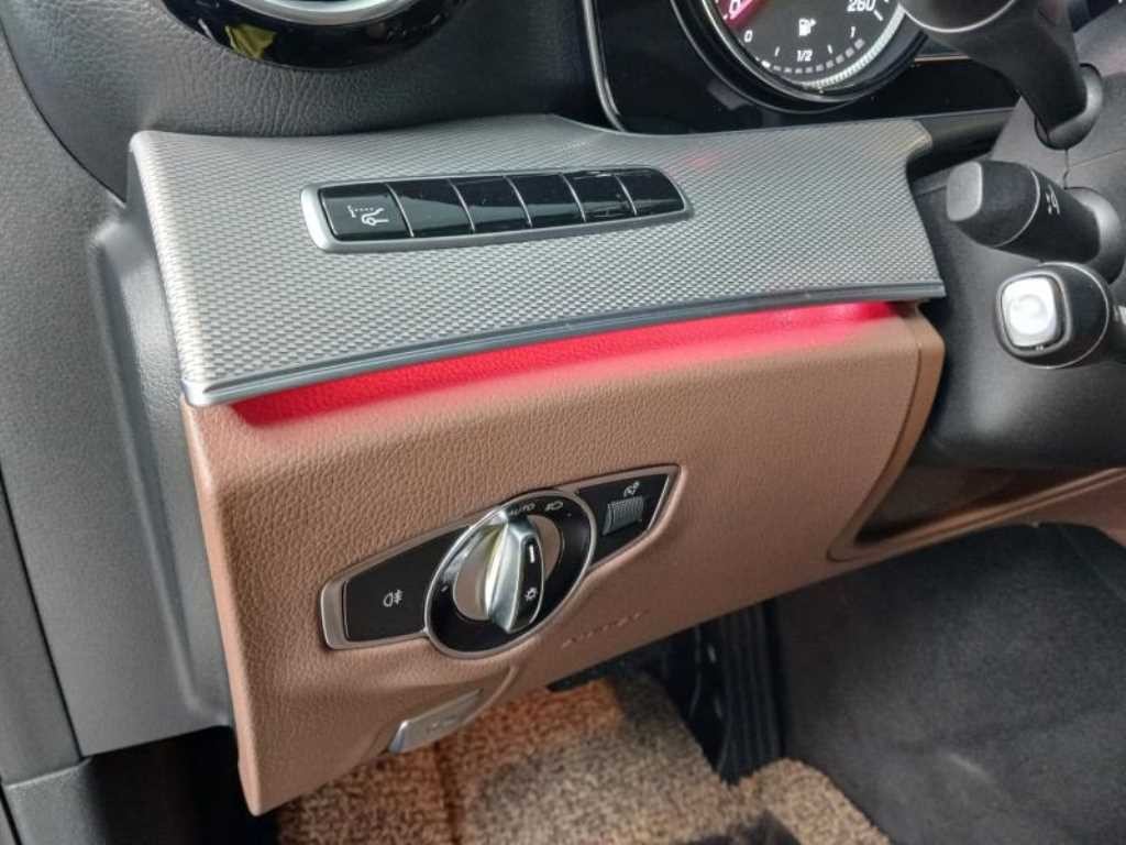 벤츠 E 클래스 E-클래스 W213 E200 아방가르드 이미지 12