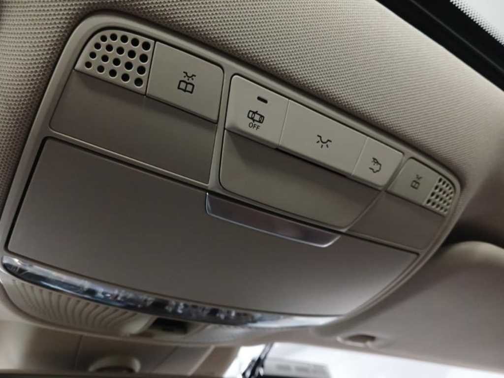 벤츠 E 클래스 E-클래스 W213 E200 아방가르드 이미지 15