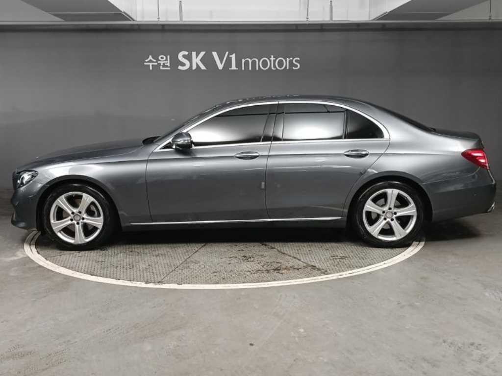 벤츠 E 클래스 E-클래스 W213 E200 아방가르드 이미지 3