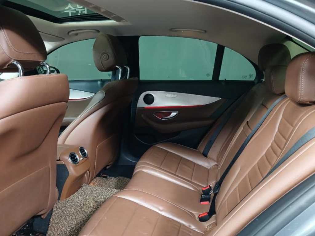 벤츠 E 클래스 E-클래스 W213 E200 아방가르드 이미지 8