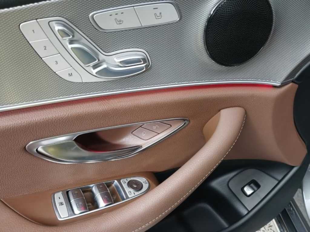 벤츠 E 클래스 E-클래스 W213 E200 아방가르드 이미지 9