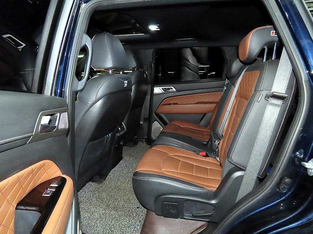 KG모빌리티(쌍용) 렉스턴 G4렉스턴 디젤 2.2 4WD 헤리티지 이미지 7