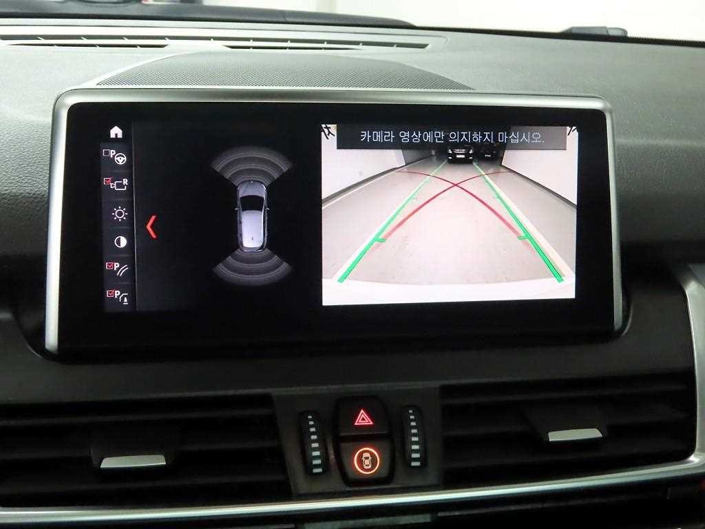 BMW 2시리즈 2시리즈 액티브 투어러 (F45) 럭셔리 이미지 15