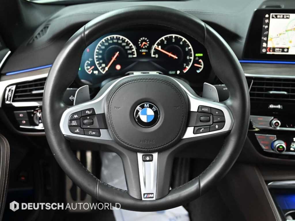 BMW 5시리즈 5시리즈 (G30) 530i xDrive M 스포츠 플러스 이미지 13