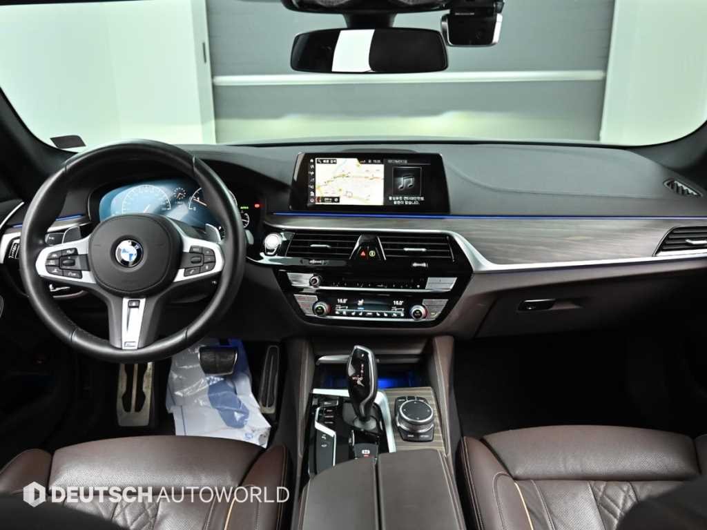 BMW 5시리즈 5시리즈 (G30) 530i xDrive M 스포츠 플러스 이미지 7