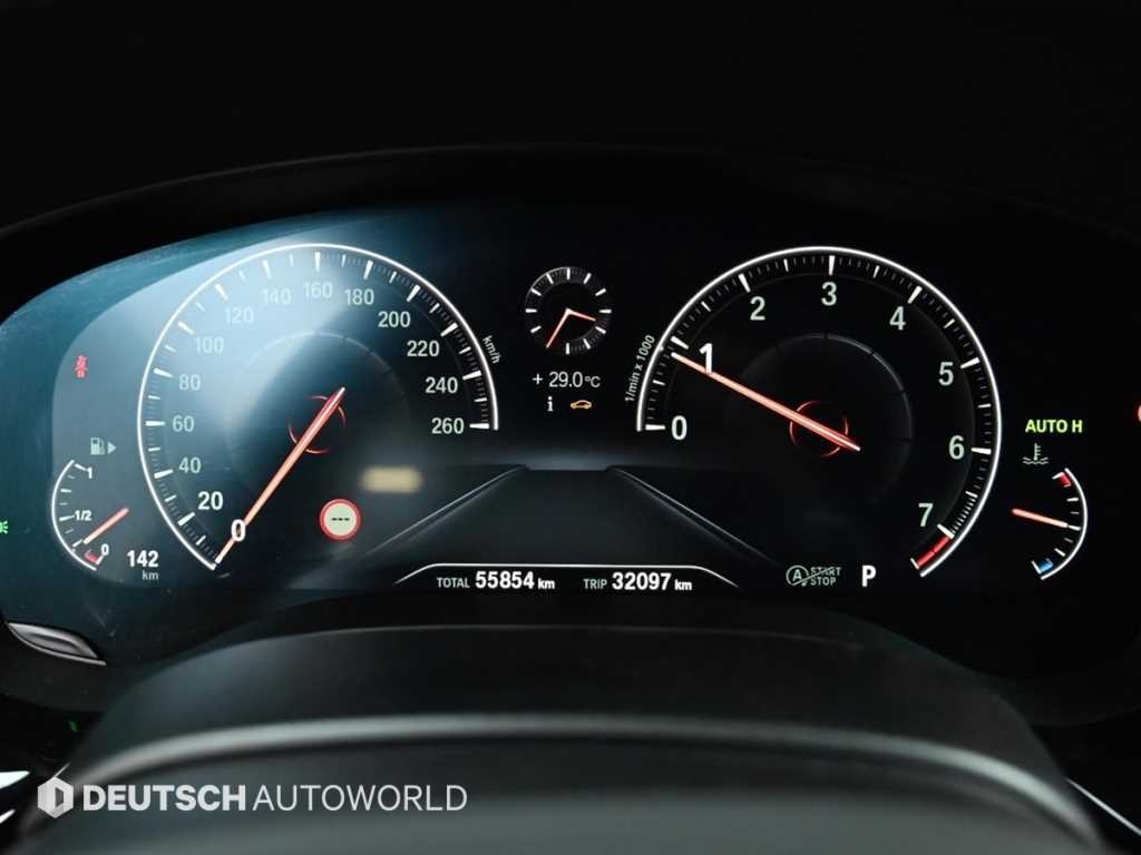 BMW 5시리즈 5시리즈 (G30) 530i xDrive M 스포츠 플러스 이미지 8
